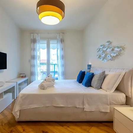 Sunrise Marina House *