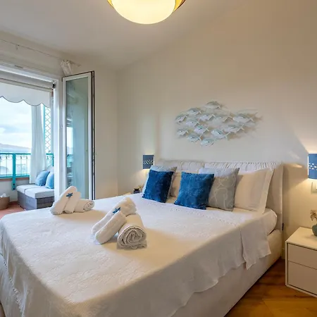 Sunrise Marina House *
